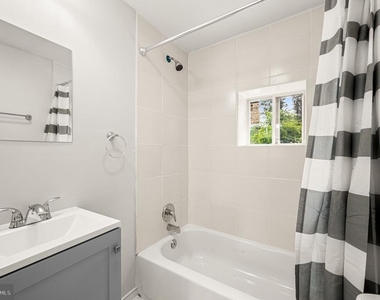30 Keystone Avenue - Photo Thumbnail 17