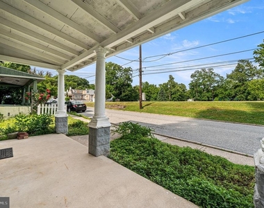 30 Keystone Avenue - Photo Thumbnail 3