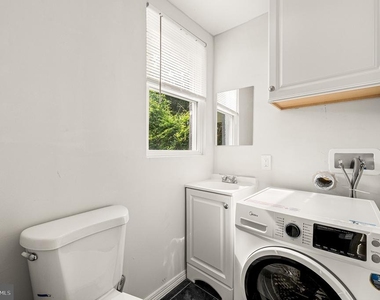 30 Keystone Avenue - Photo Thumbnail 21