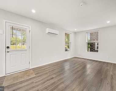 30 Keystone Avenue - Photo Thumbnail 4