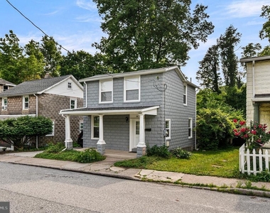 30 Keystone Avenue - Photo Thumbnail 1