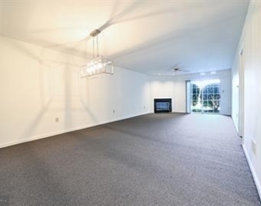 305 Westridge Circle - Photo Thumbnail 6