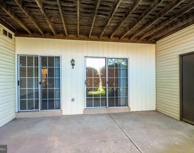 305 Westridge Circle - Photo Thumbnail 15