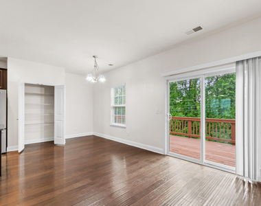 1101 Boxcar Way - Photo Thumbnail 7