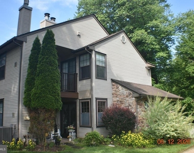 32 Basswood Court - Photo Thumbnail 3