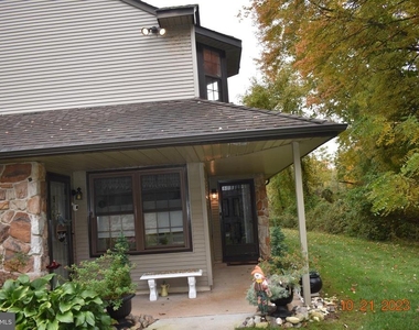 32 Basswood Court - Photo Thumbnail 2