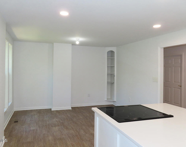124 Brownville Street - Photo Thumbnail 4