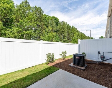 2413 Small Branch Trail - Photo Thumbnail 20