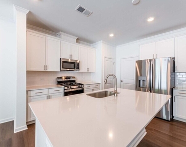 2413 Small Branch Trail - Photo Thumbnail 13