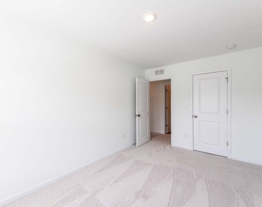 2413 Small Branch Trail - Photo Thumbnail 18