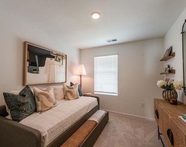 2413 Small Branch Trail - Photo Thumbnail 11