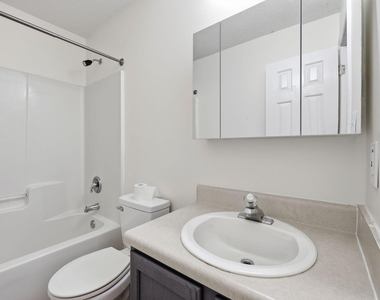 1057 Mailwood Drive - Photo Thumbnail 22
