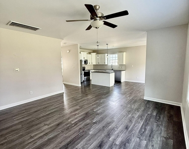 325 Whetstone Drive - Photo Thumbnail 4