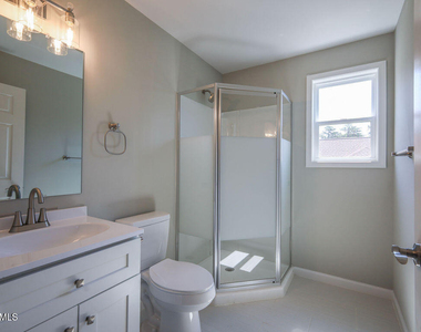 255 Erwin Road - Photo Thumbnail 13