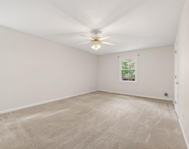 1526 Dirkson Court - Photo Thumbnail 16