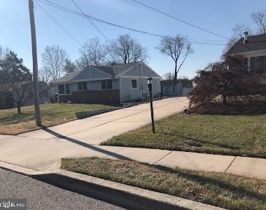 919 Mantua Boulevard - Photo Thumbnail 3