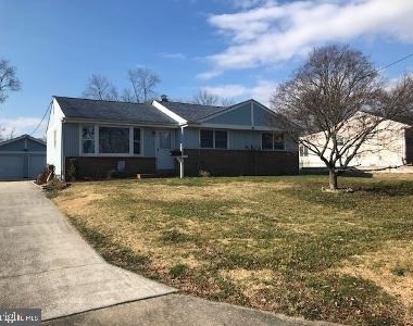 919 Mantua Boulevard - Photo Thumbnail 1