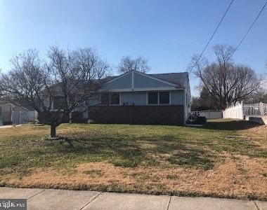919 Mantua Boulevard - Photo Thumbnail 2