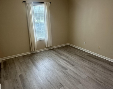 320 Bubble Creek Court - Photo Thumbnail 20