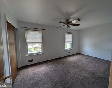 44 W Constitution Drive - Photo Thumbnail 9