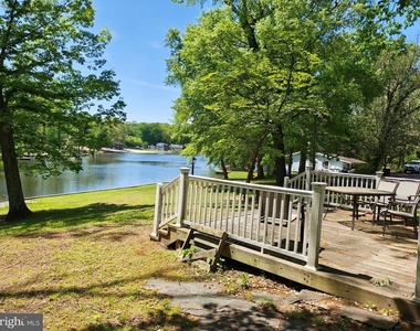 11 Sylvan Avenue - Photo Thumbnail 4