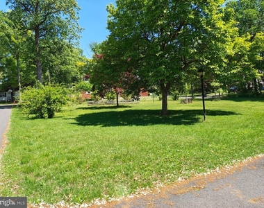 11 Sylvan Avenue - Photo Thumbnail 7