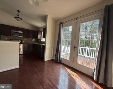 20850 Autumn Mill Court - Photo Thumbnail 3
