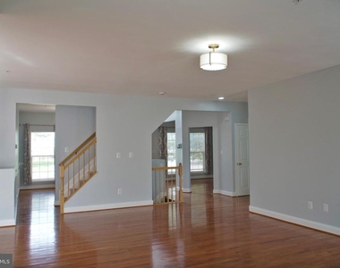 14906 Dennington Drive - Photo Thumbnail 9