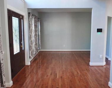 14906 Dennington Drive - Photo Thumbnail 4