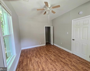 809 Eastern Avenue - Photo Thumbnail 12