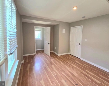809 Eastern Avenue - Photo Thumbnail 7