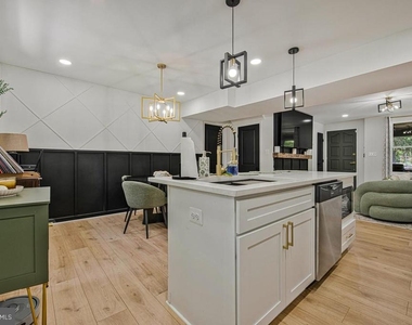3704 Hamilton Street - Photo Thumbnail 10