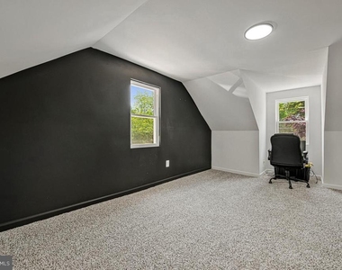 3704 Hamilton Street - Photo Thumbnail 24