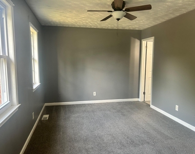 12605 Trumbull Drive - Photo Thumbnail 7