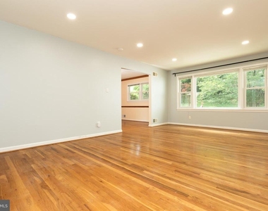 11506 Karen Drive - Photo Thumbnail 12