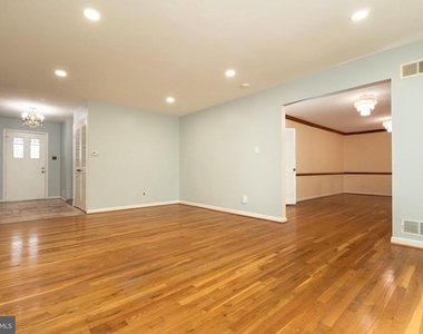 11506 Karen Drive - Photo Thumbnail 15