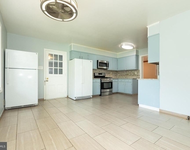 11506 Karen Drive - Photo Thumbnail 2