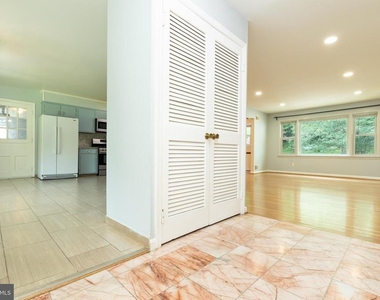 11506 Karen Drive - Photo Thumbnail 11