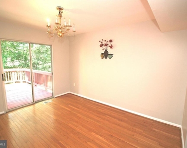 19608 White Saddle Drive - Photo Thumbnail 2