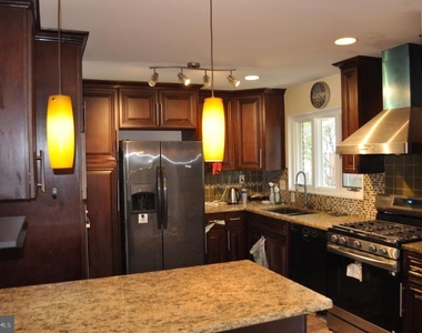 6000 Greentree Road - Photo Thumbnail 6