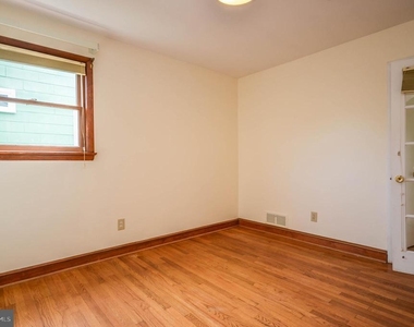 2034 Glen Ross Road - Photo Thumbnail 15