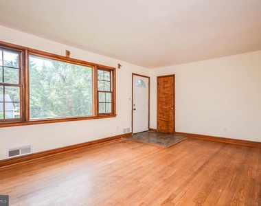 2034 Glen Ross Road - Photo Thumbnail 2