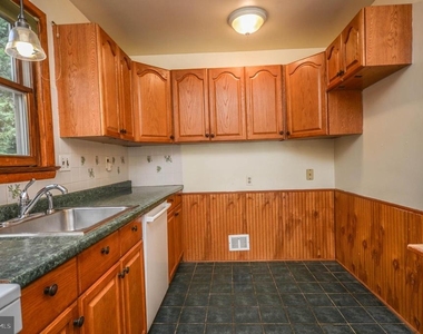 2034 Glen Ross Road - Photo Thumbnail 9