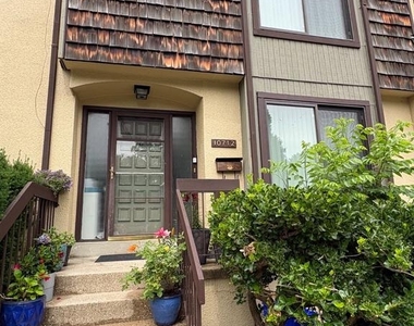 10712 Muirfield Drive - Photo Thumbnail 14