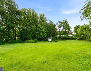 19531 Scenery Drive - Photo Thumbnail 16