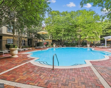 11800 Old Georgetown - Photo Thumbnail 36