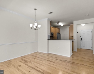 11800 Old Georgetown - Photo Thumbnail 10