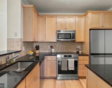 11800 Old Georgetown - Photo Thumbnail 17