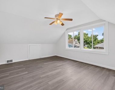 303 Nimitz Avenue - Photo Thumbnail 17