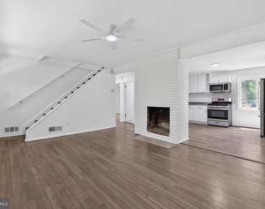 303 Nimitz Avenue - Photo Thumbnail 2